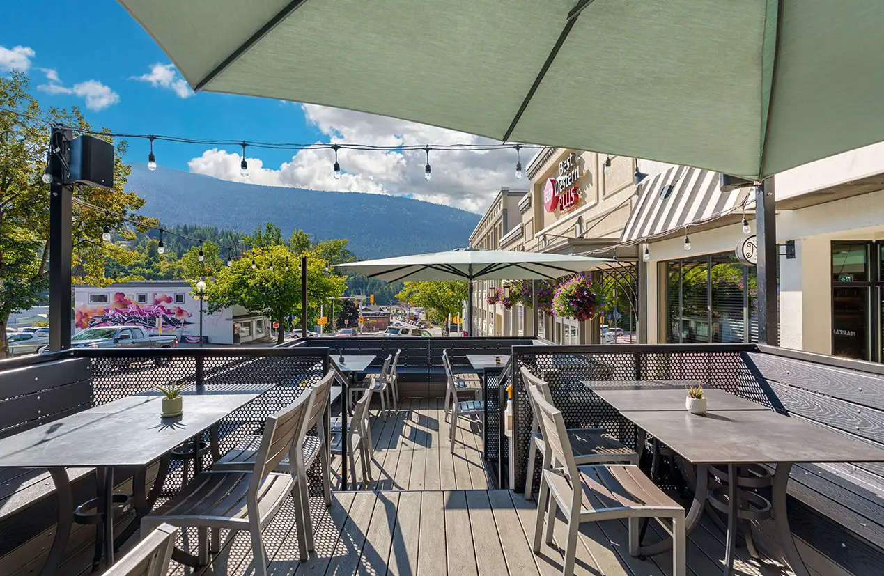 Outdoor Patio 