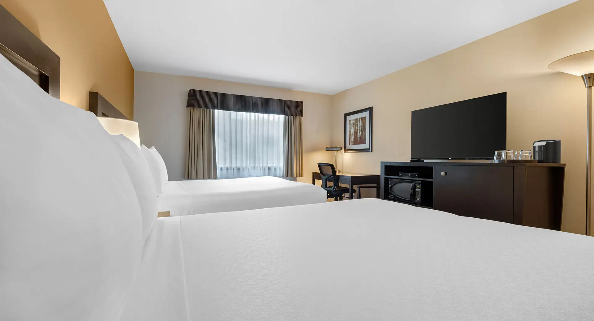 2 Queen Beds 2