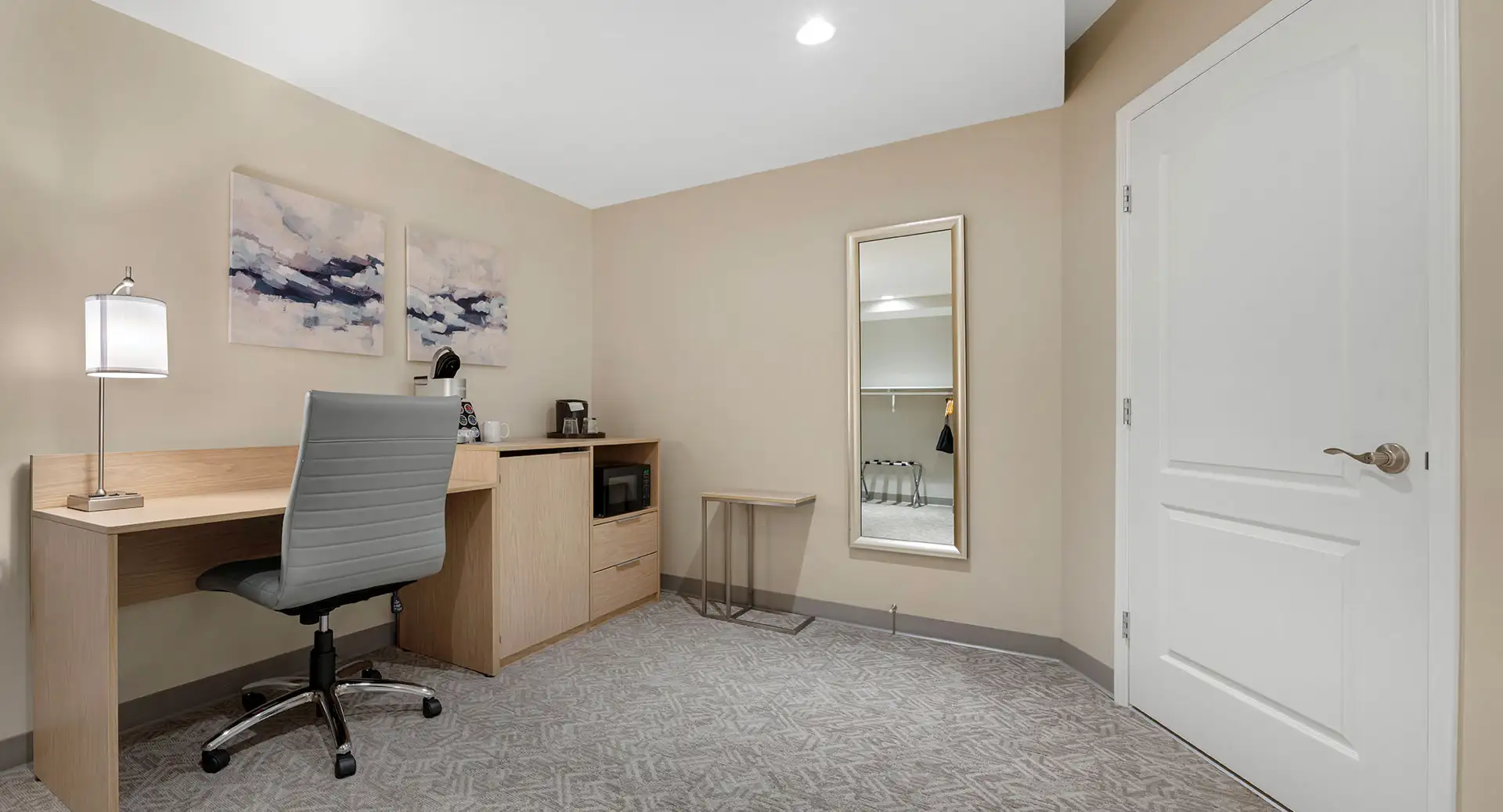 Accessible Room 1 Queen Bed 1